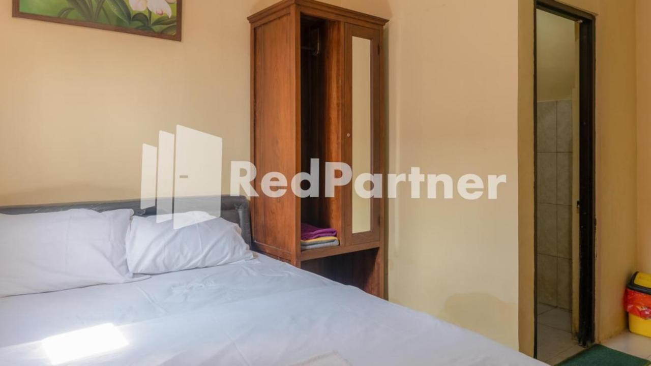 Vandhela Homestay Syariah Mitra Reddoorz Surabaya Dış mekan fotoğraf