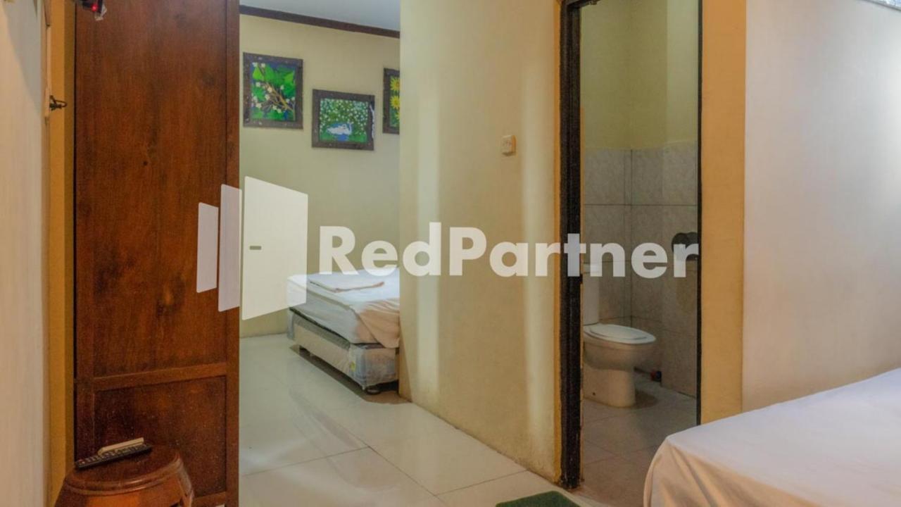 Vandhela Homestay Syariah Mitra Reddoorz Surabaya Dış mekan fotoğraf