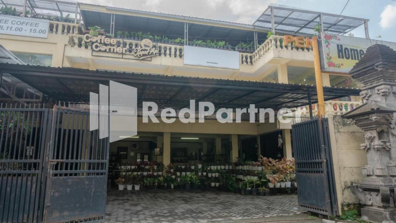 Vandhela Homestay Syariah Mitra Reddoorz Surabaya Dış mekan fotoğraf