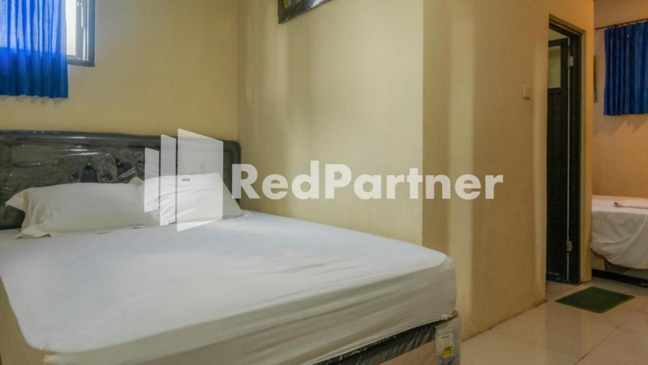 Vandhela Homestay Syariah Mitra Reddoorz Surabaya Dış mekan fotoğraf