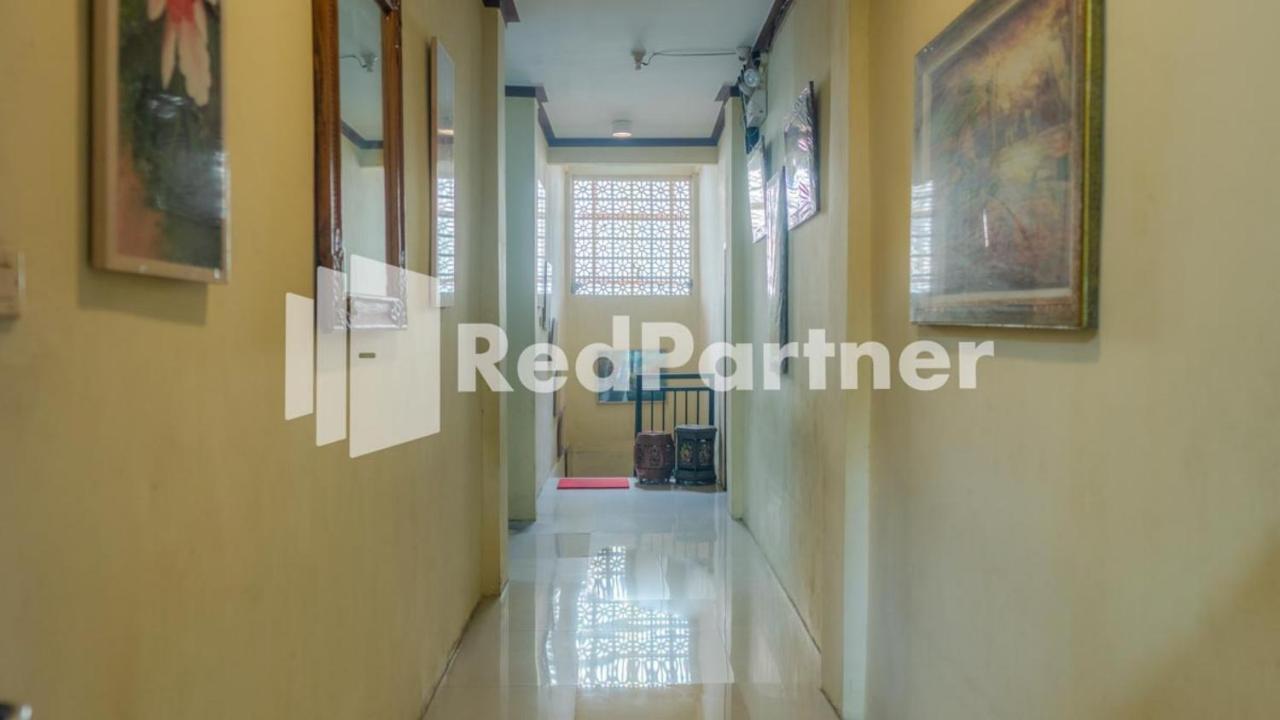 Vandhela Homestay Syariah Mitra Reddoorz Surabaya Dış mekan fotoğraf